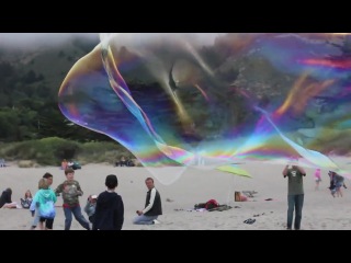 what does the wind look like? (pic with soap bubbles)